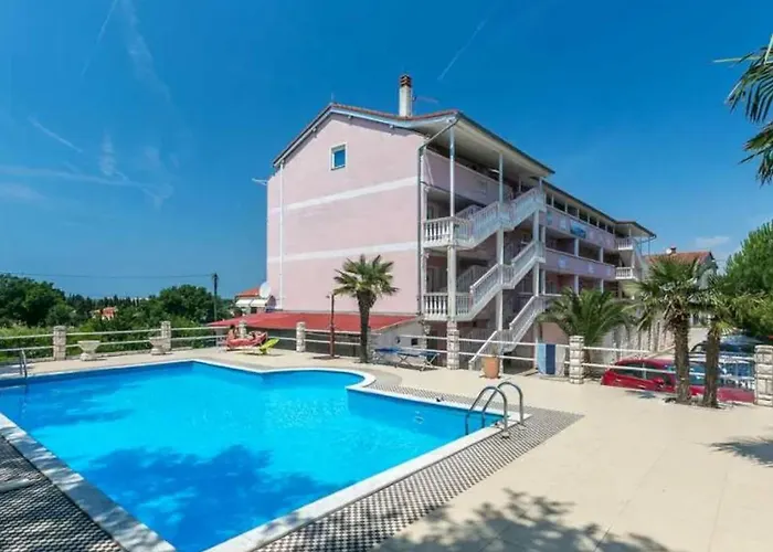 Apartman Amelia - By Guide Medulin